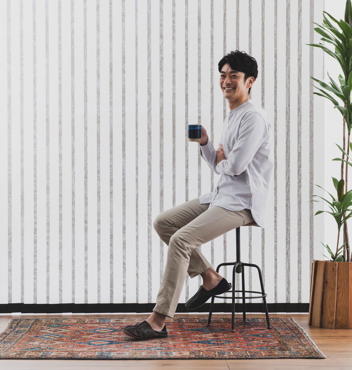 美しい窓辺と暮らす。Life With バーチカルブラインド アルペジオ