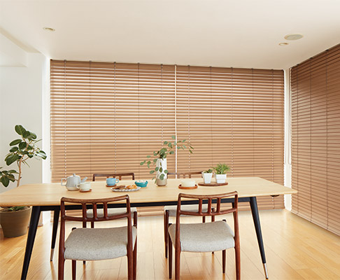 ウッドブラインド　クレールタッチ